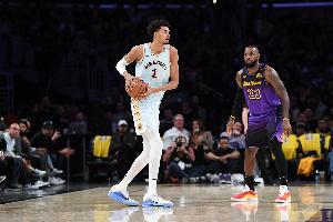 微笑刺客：文班是老詹之后NBA的又一门面球员 他让NBA更加国际化